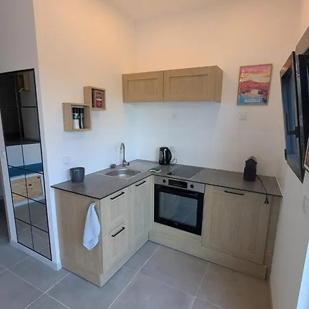 20 M2 Dans Les Calanques